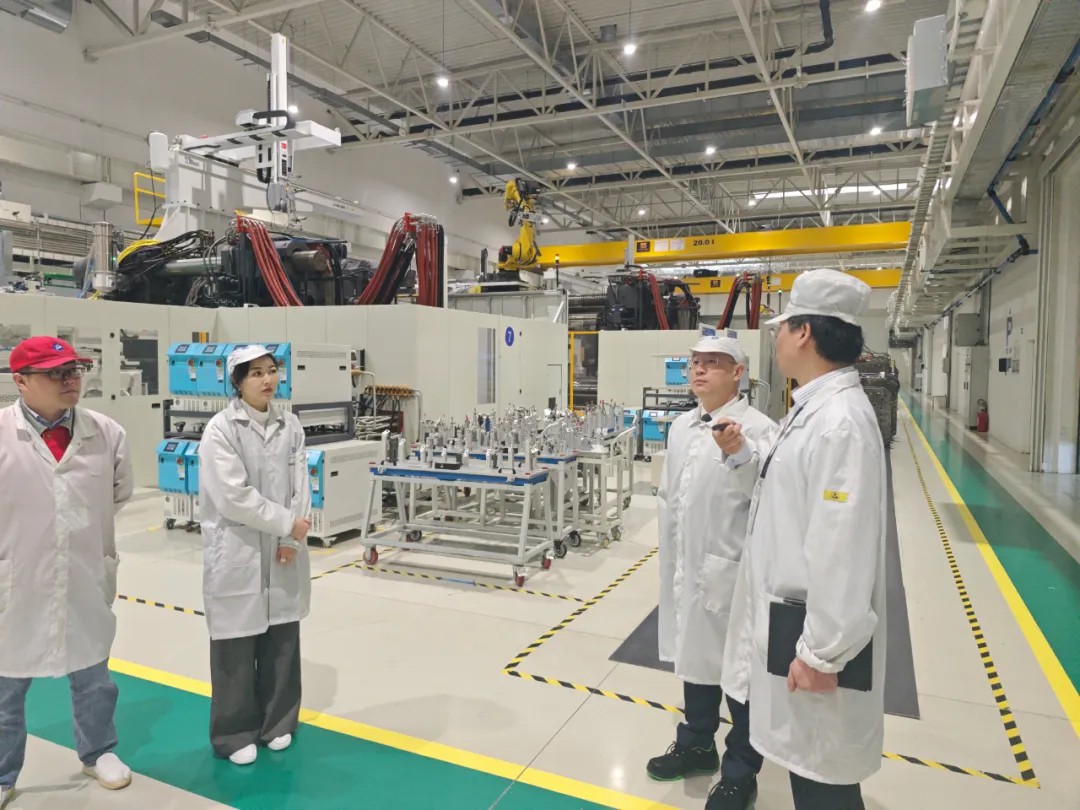 駐塞爾維亞大使李明走訪星宇車(chē)燈尼什工廠 深化技術(shù)交流合作